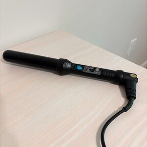 NuMe Classic Ceramic Curling Wand Black 1.25" / 32mm